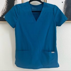 women's Alps Blue Casma - Three-Pocket Scrub Top - XXS / Alps Blue
